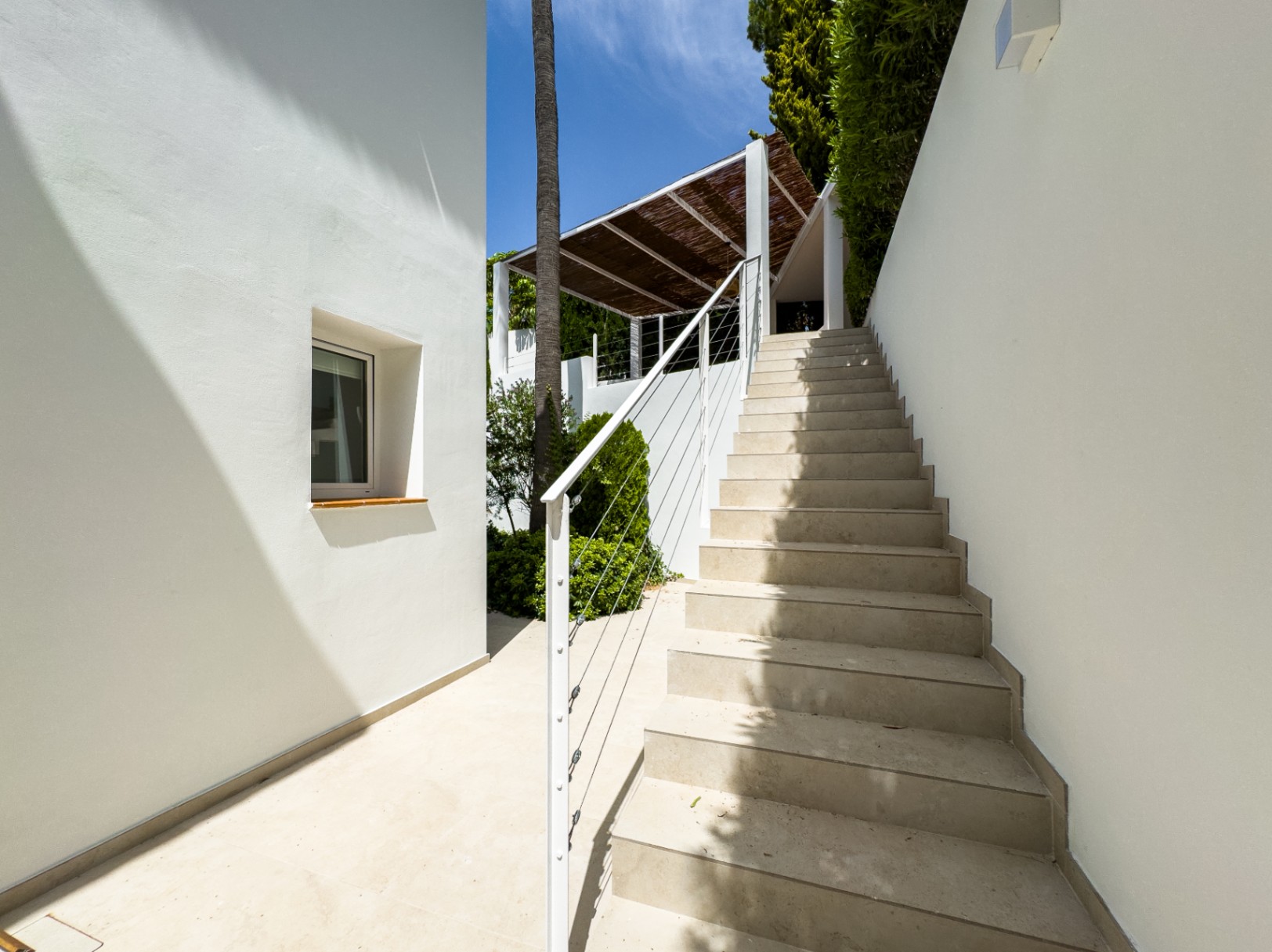 DP-10-1260DA-15 Villa in aanbouw met zeezicht te koop in Altea