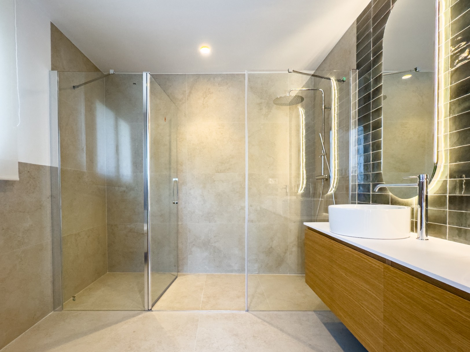 DP-10-1260DA-48 Villa in aanbouw met zeezicht te koop in Altea