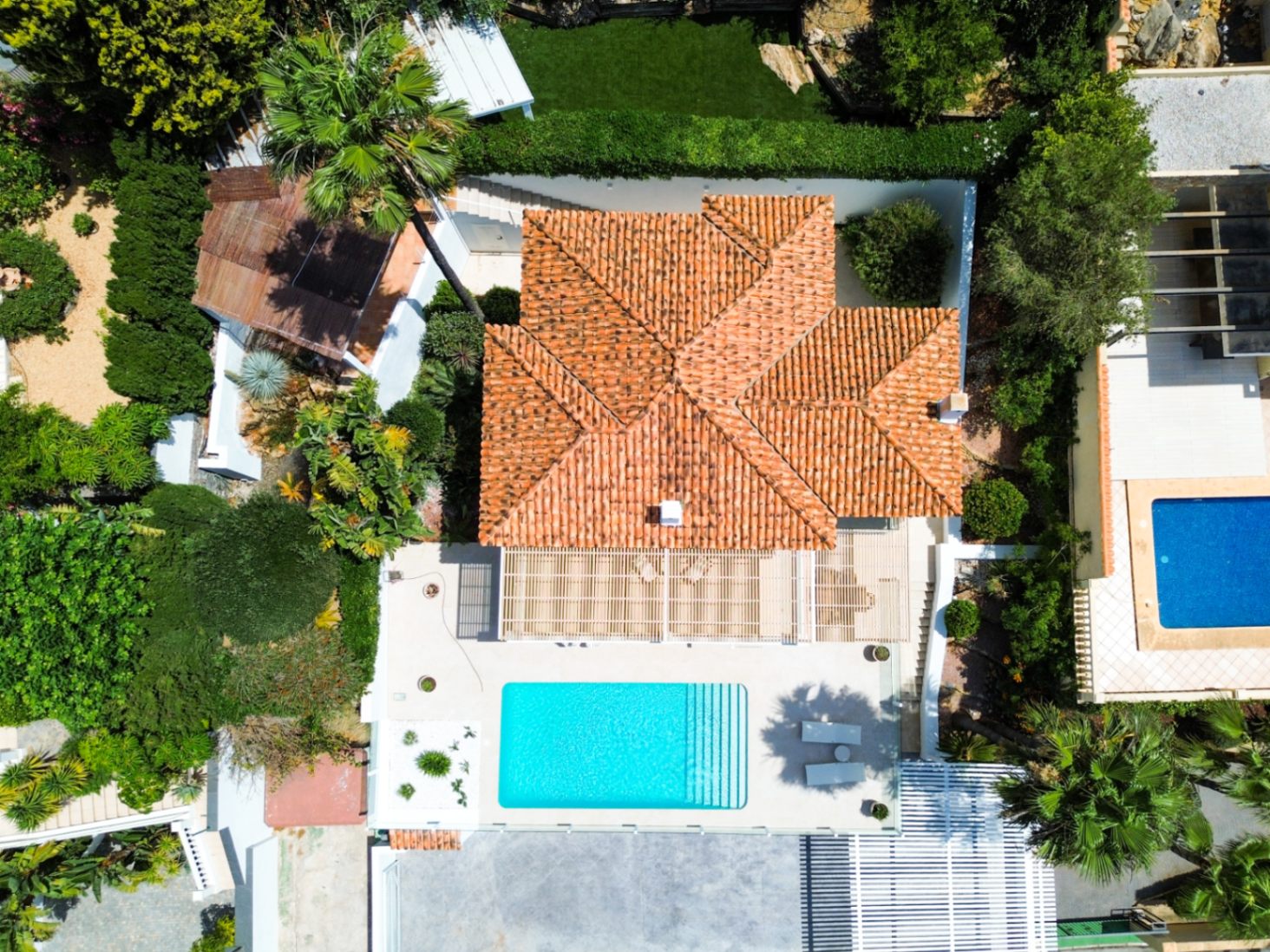 DP-10-1260DA-6 Villa in aanbouw met zeezicht te koop in Altea