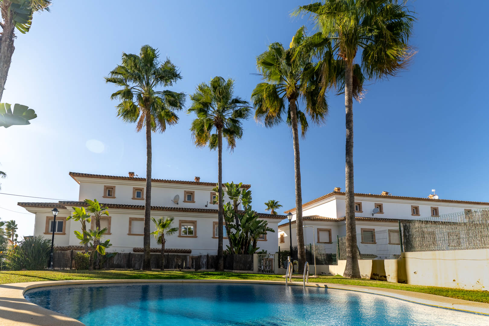 DP-40-C4XY4604JAV-27