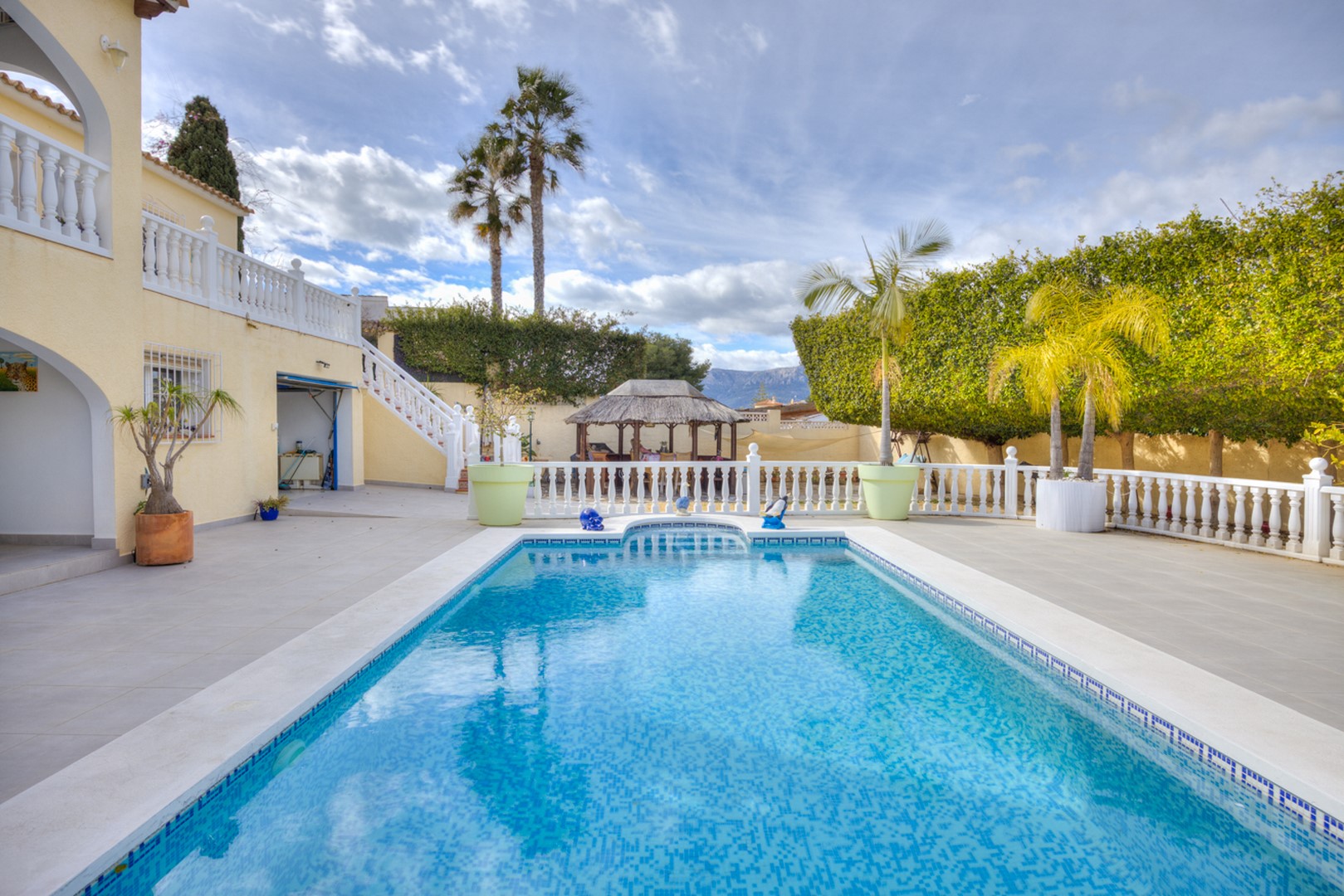 DP-43-20.3995E-27 Stijlvolle moderne villa te koop in Benissa