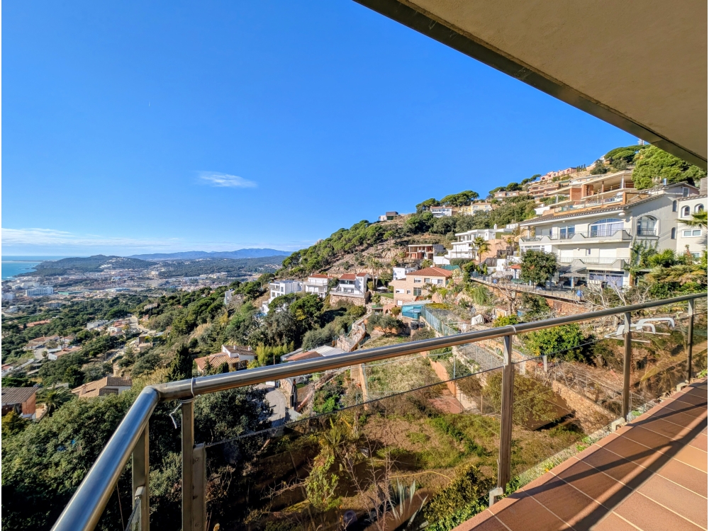 Villa te koop in Lloret de Mar