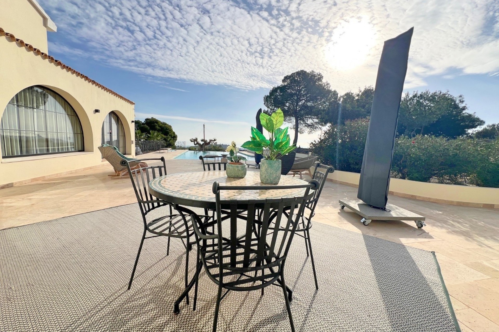 DP-02-ENJ-VI-00332-C-1 Luxe villa met zeezicht in Altea