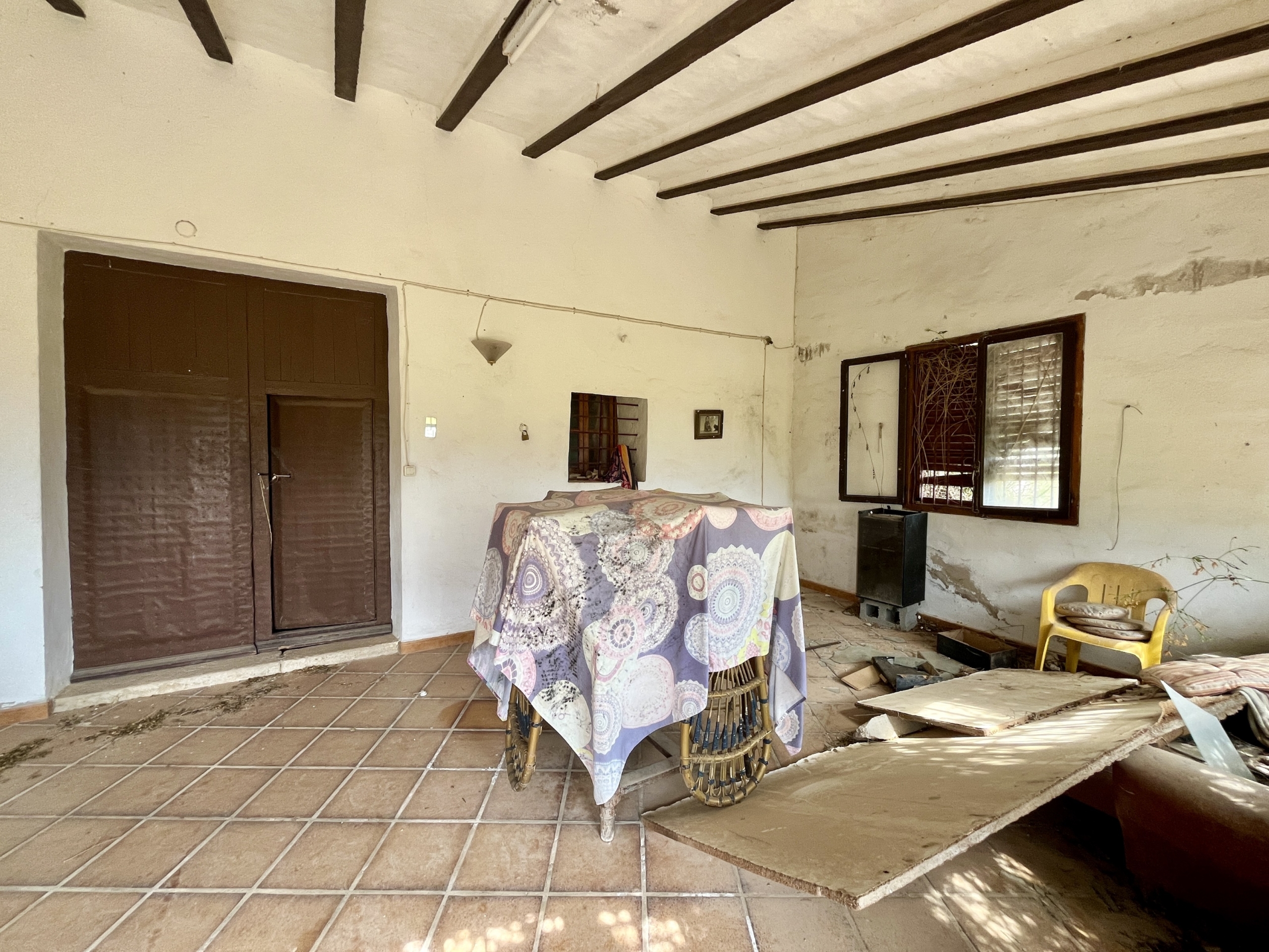 Unieke finca met zeezicht op een droomperceel in Benissa