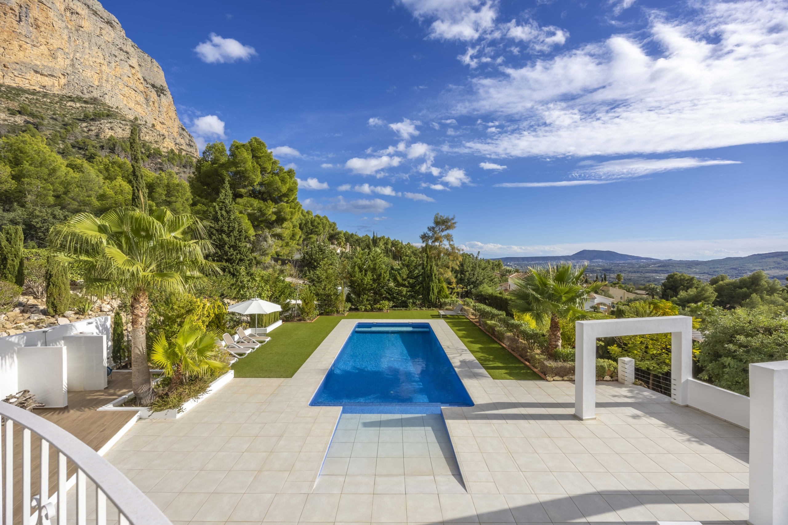 Elegante villa te koop in Javea