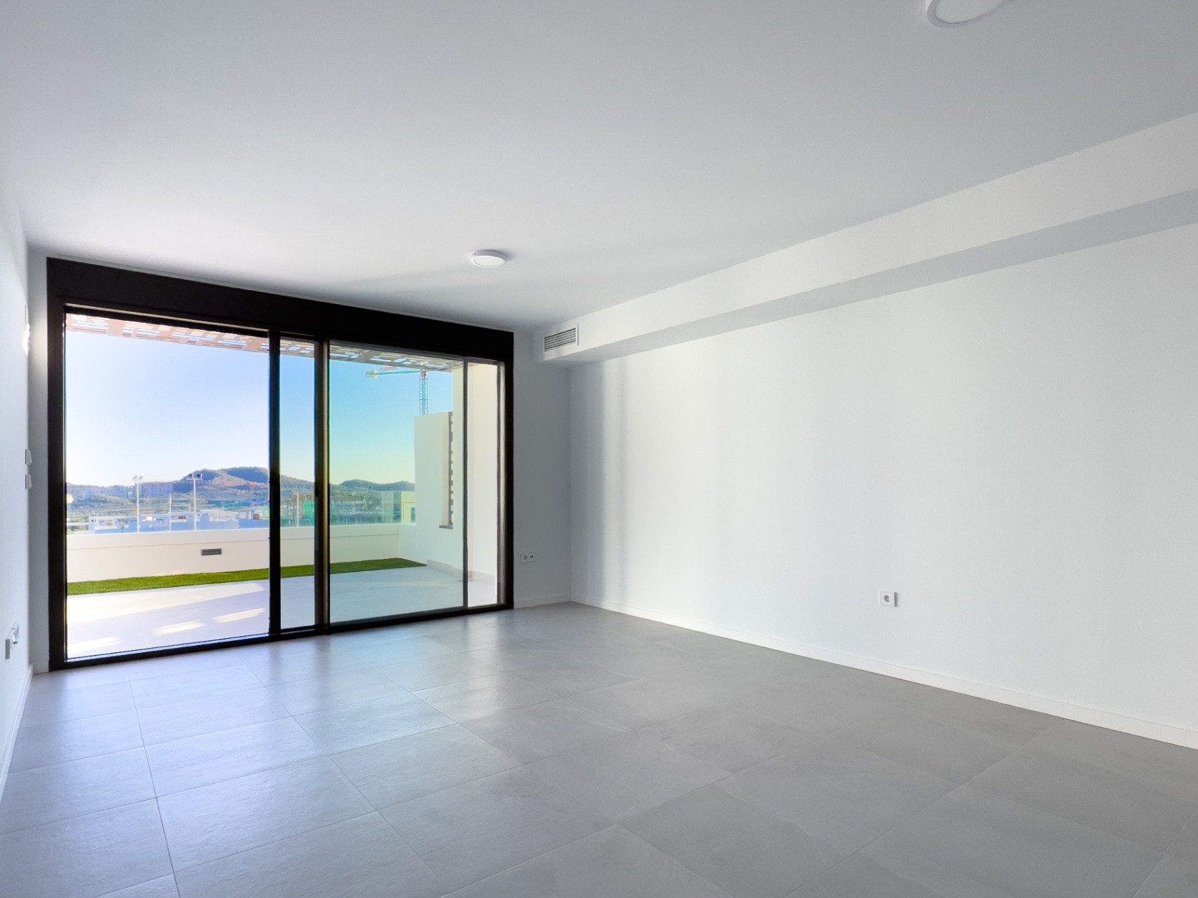 Nieuw appartement op toplocatie in Finestrat – Direct beschikbaar