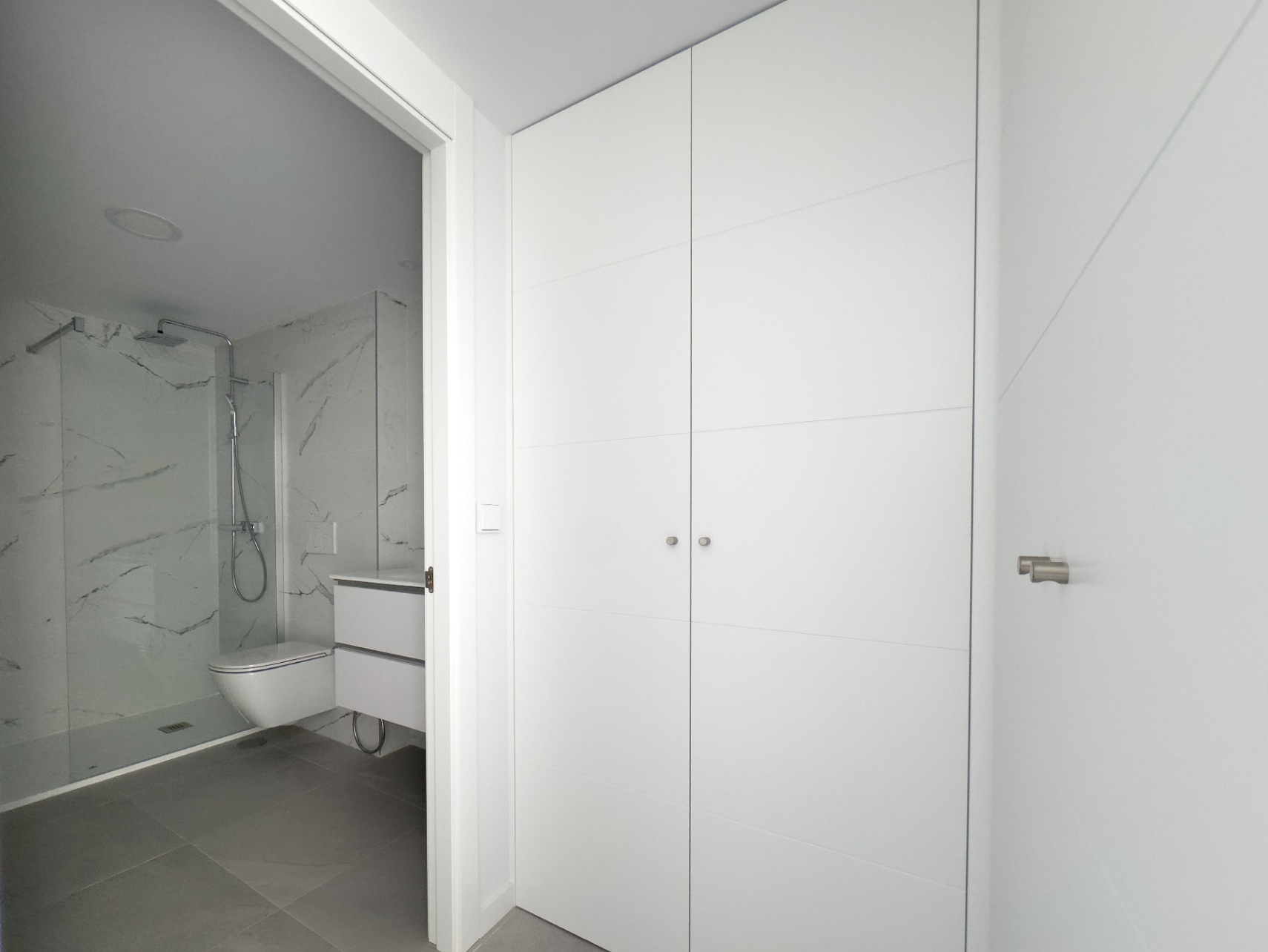 Nieuw appartement op toplocatie in Finestrat – Direct beschikbaar