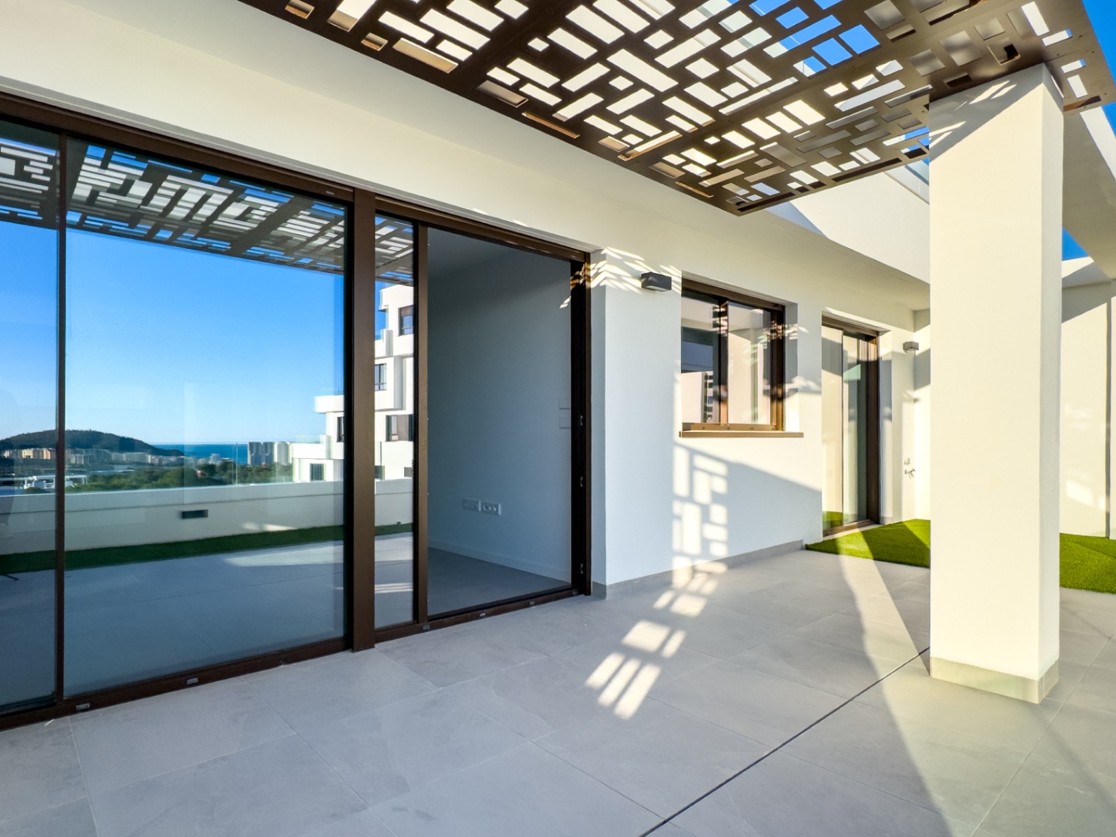 Nieuw appartement op toplocatie in Finestrat – Direct beschikbaar