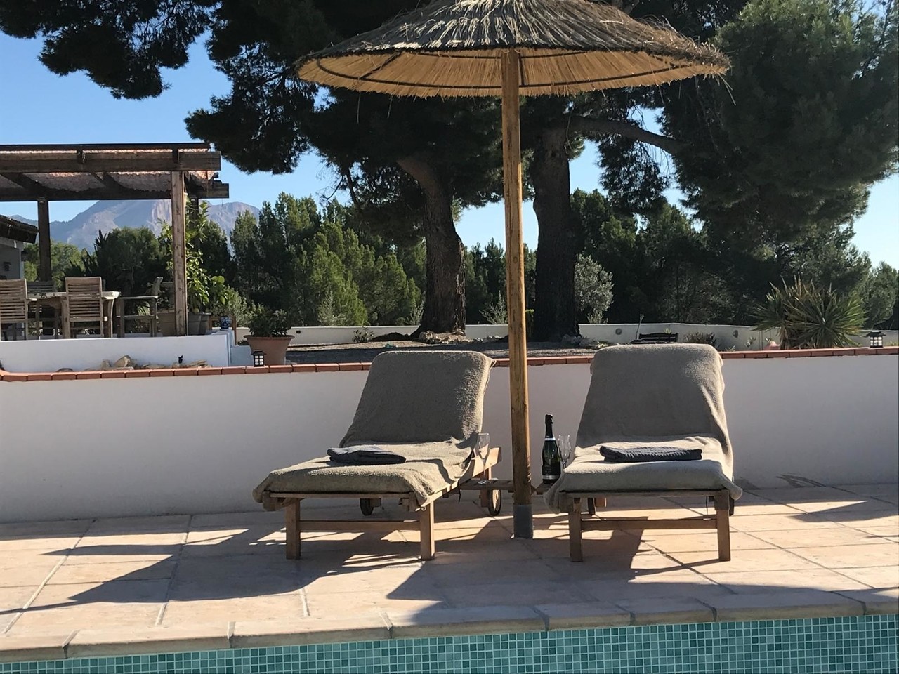 Cortijo te koop in Chirivel