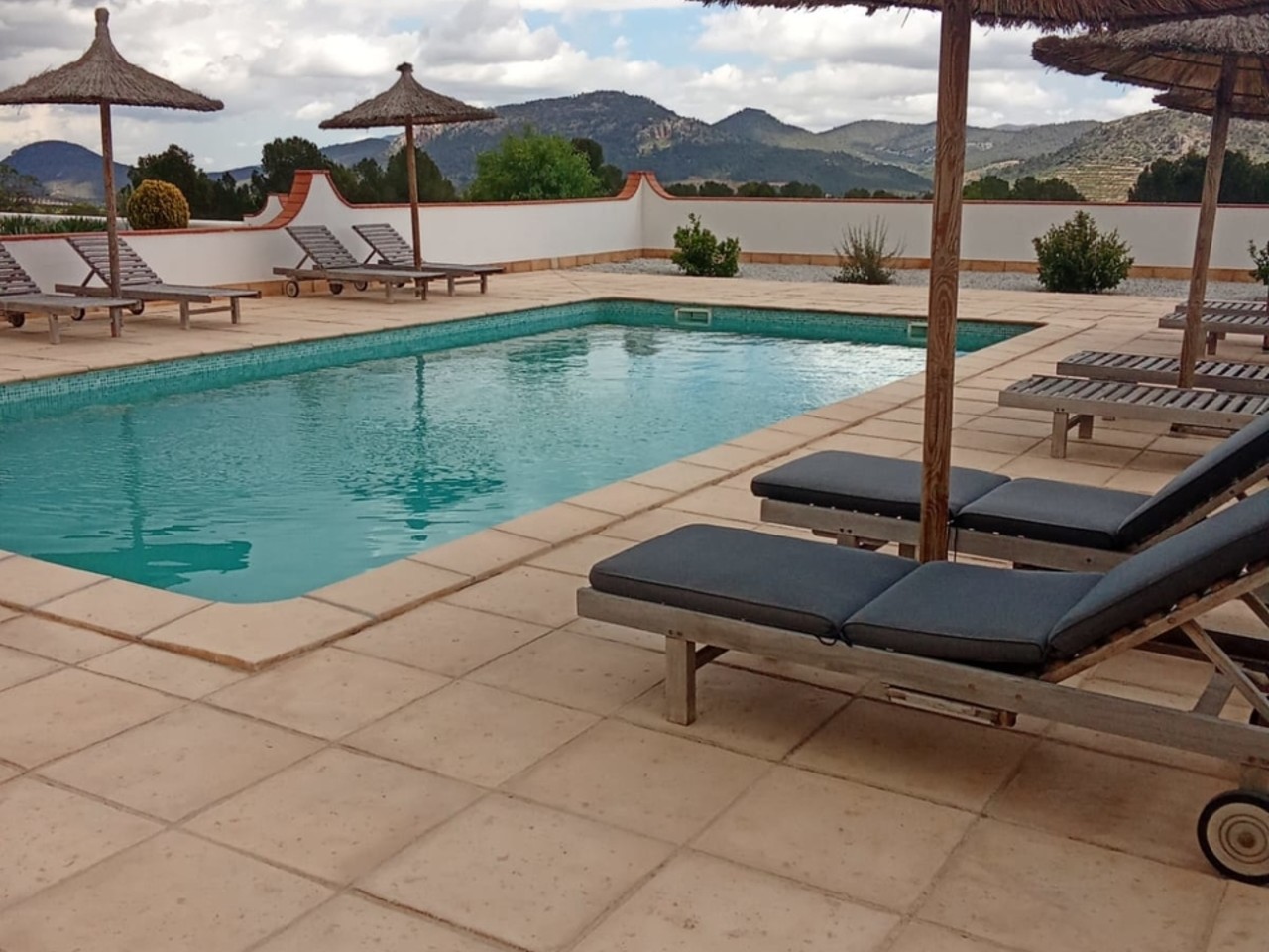 Cortijo te koop in Chirivel