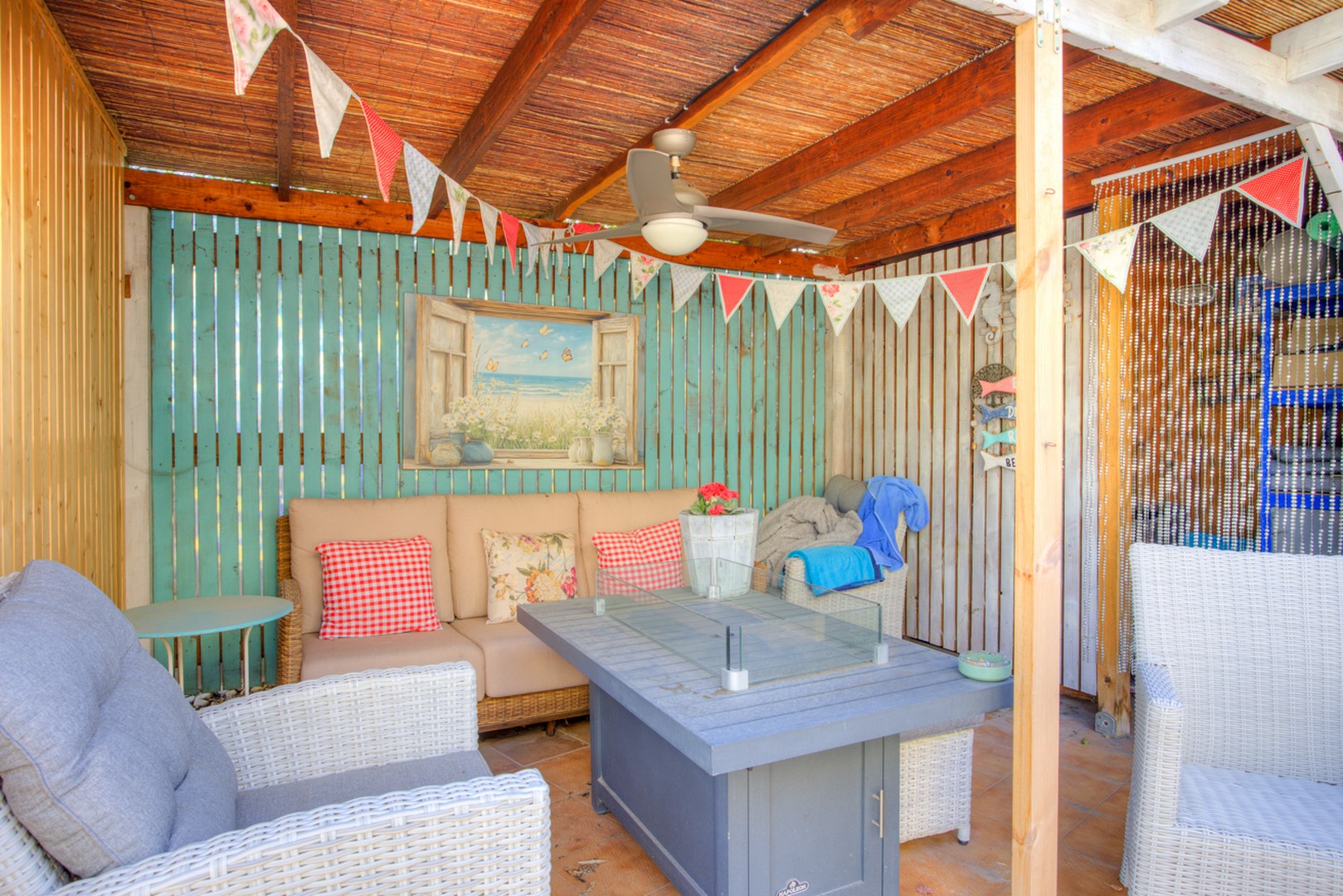 Villa met zeezicht en op loopafstand strand in Benissa