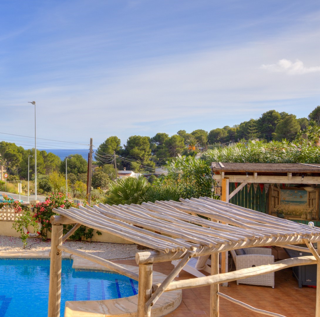 Villa met zeezicht en op loopafstand strand in Benissa