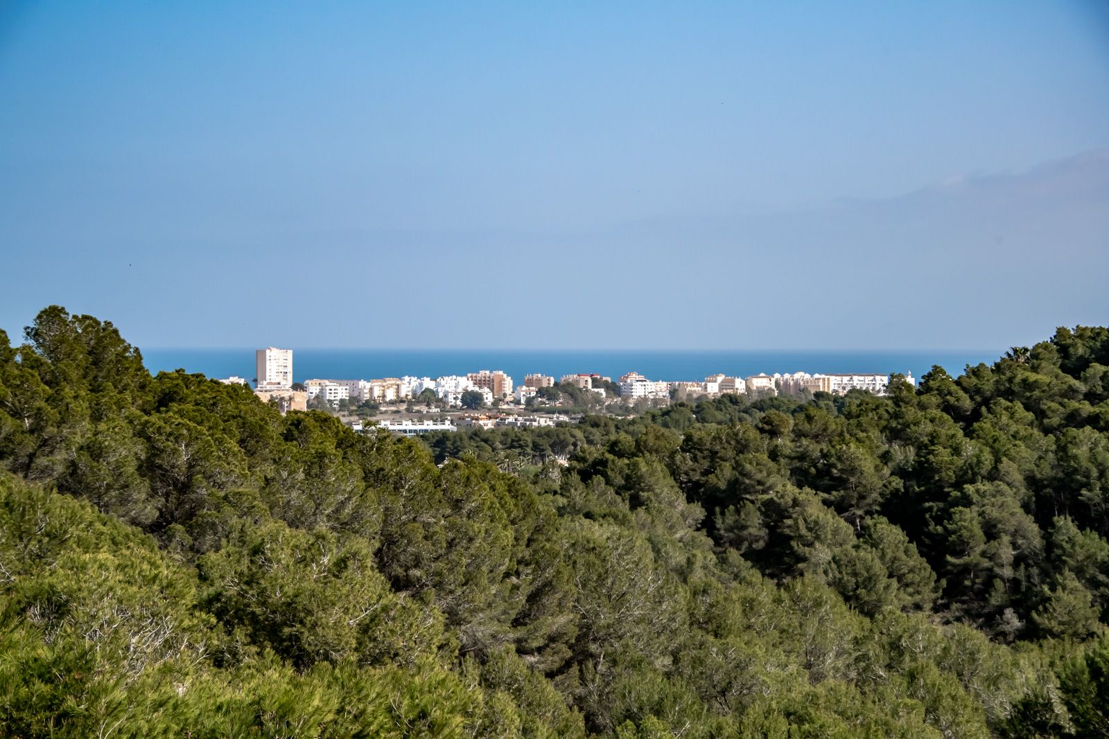 Moderne villa met uitzicht te koop in Javea