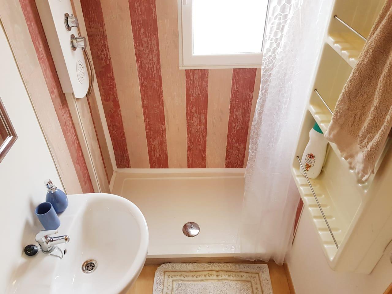 DP-60-04345-23 Geschakelde woning te koop in Marines