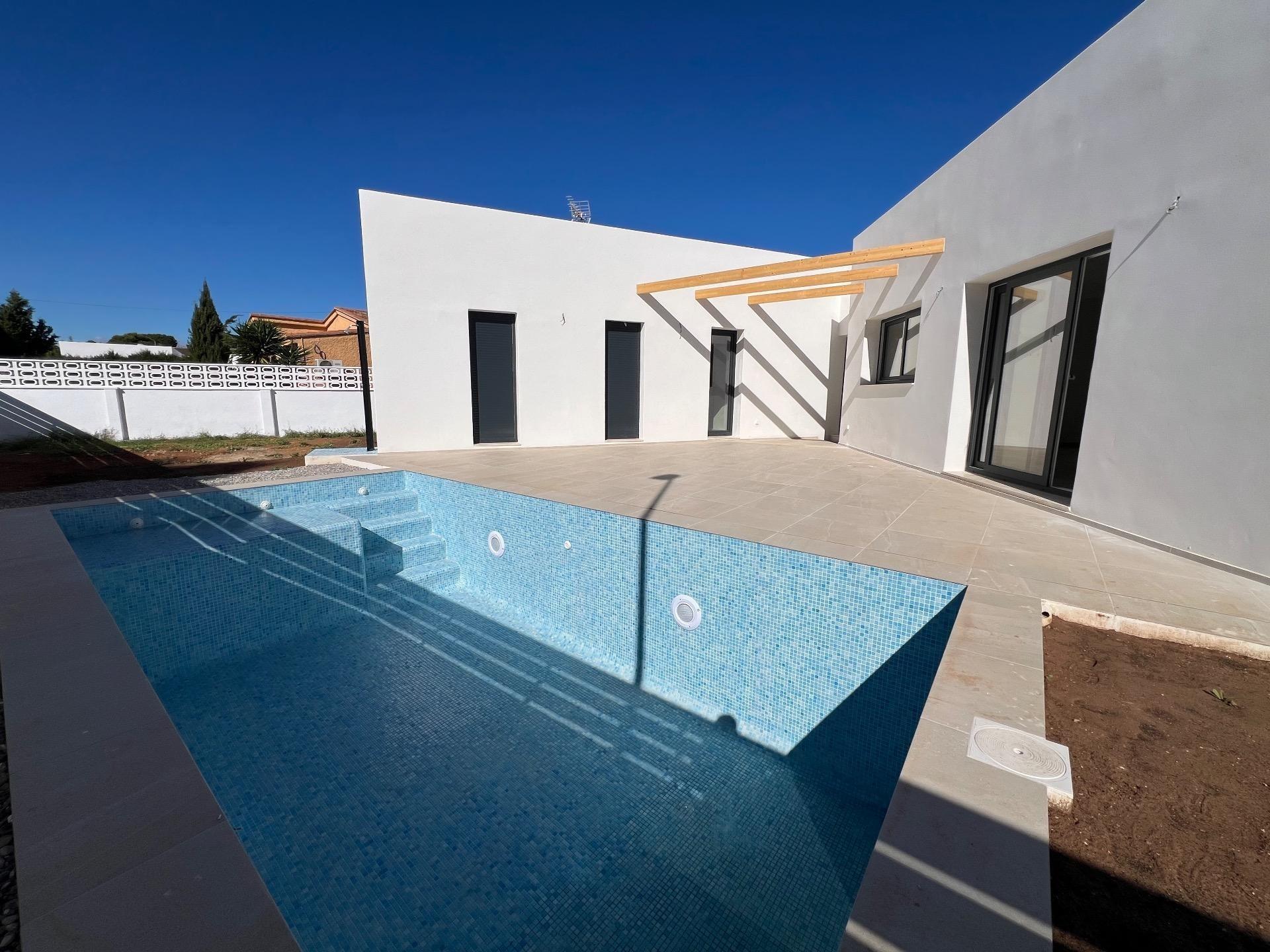 Villa te koop in Lliria