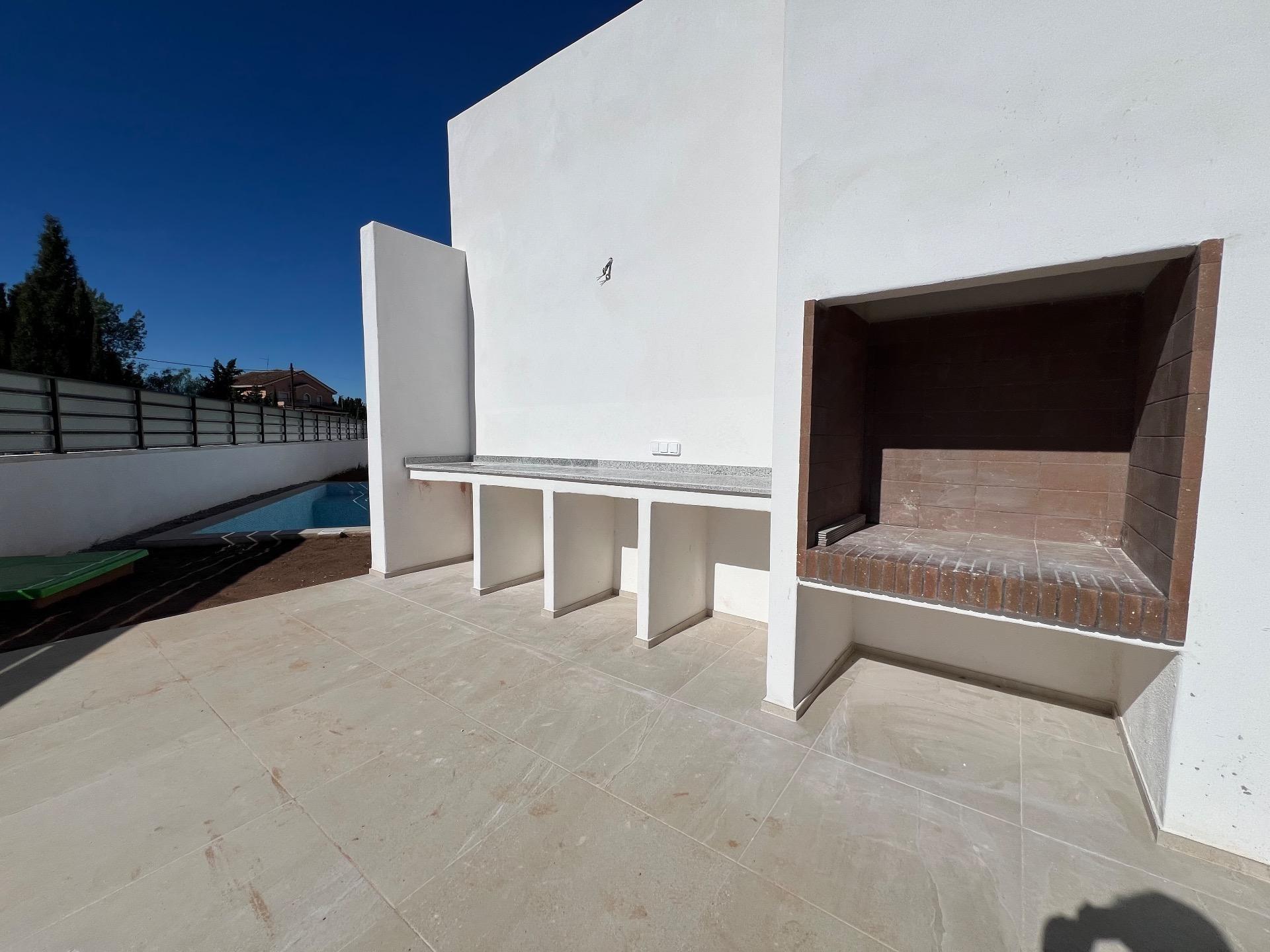 Villa te koop in Lliria
