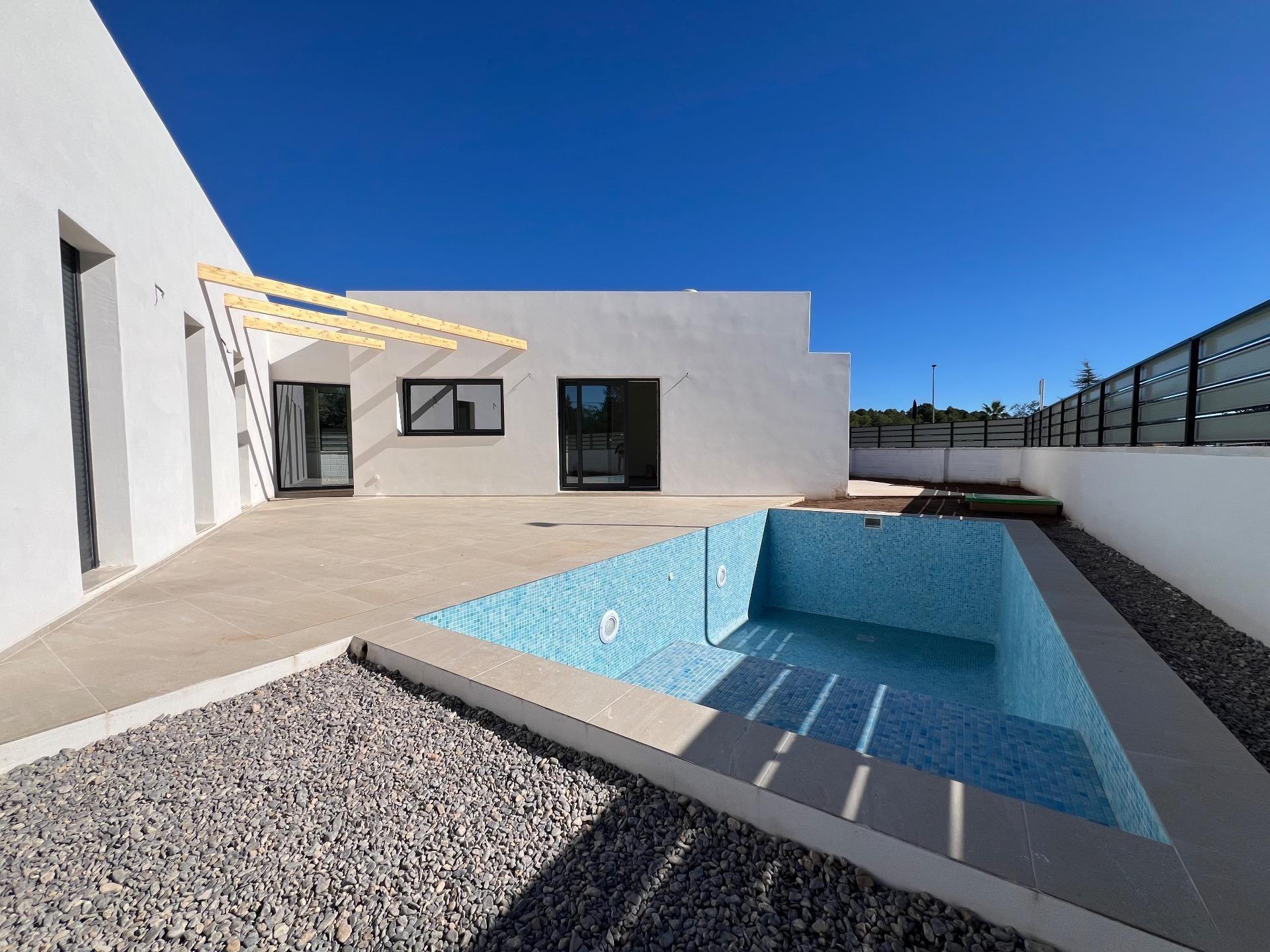 Villa te koop in Lliria