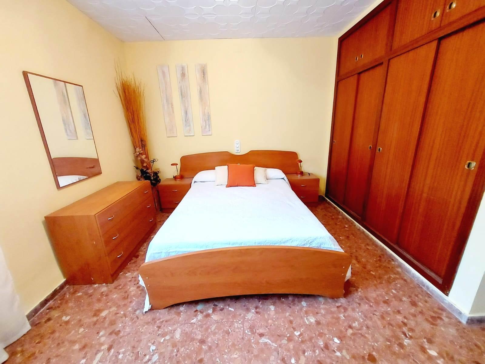Villa te koop in Lliria