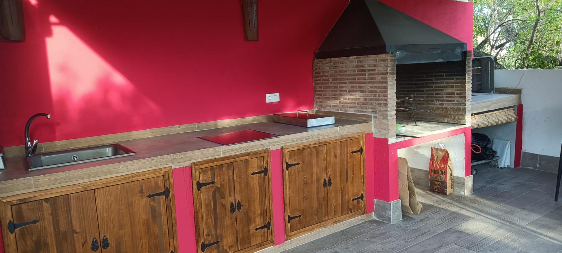Villa te koop in Lliria