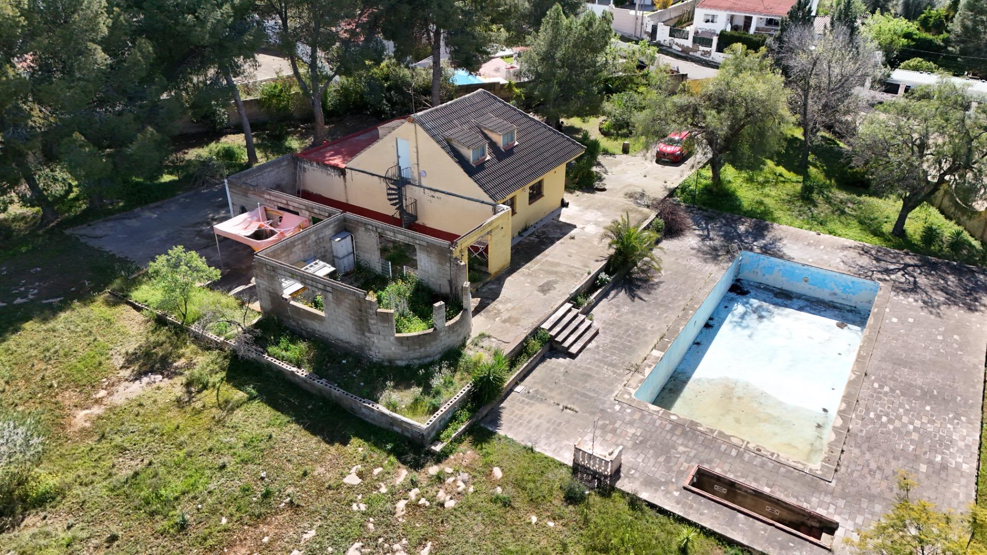 Villa te koop in Lliria