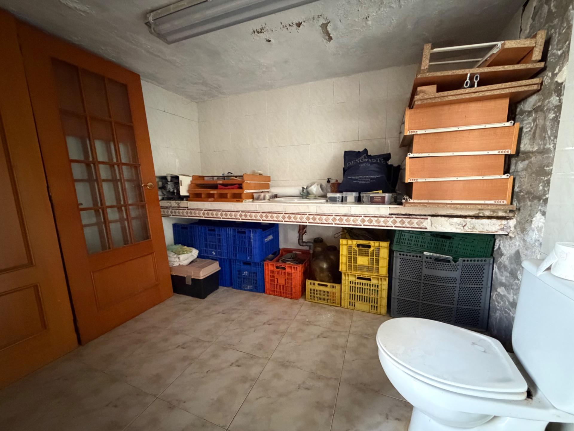 Villa te koop in Lliria