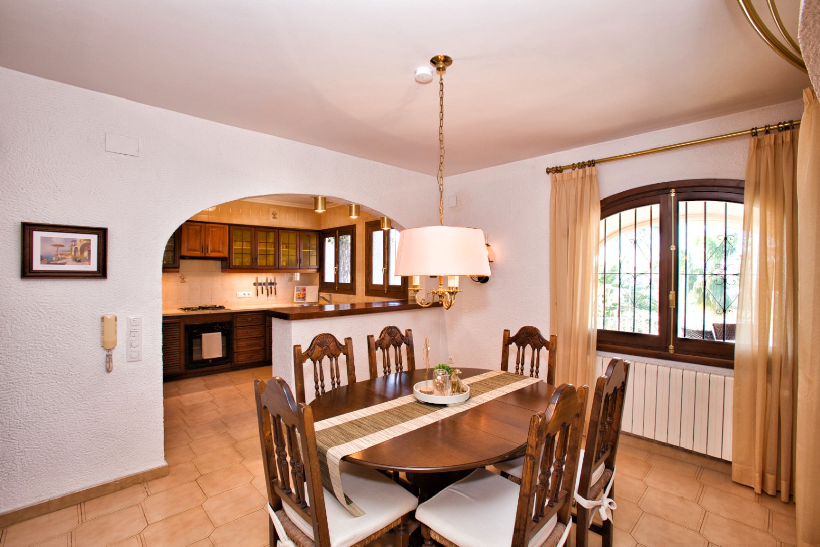 Vrijstaande villa met zeezicht te koop in Benissa
