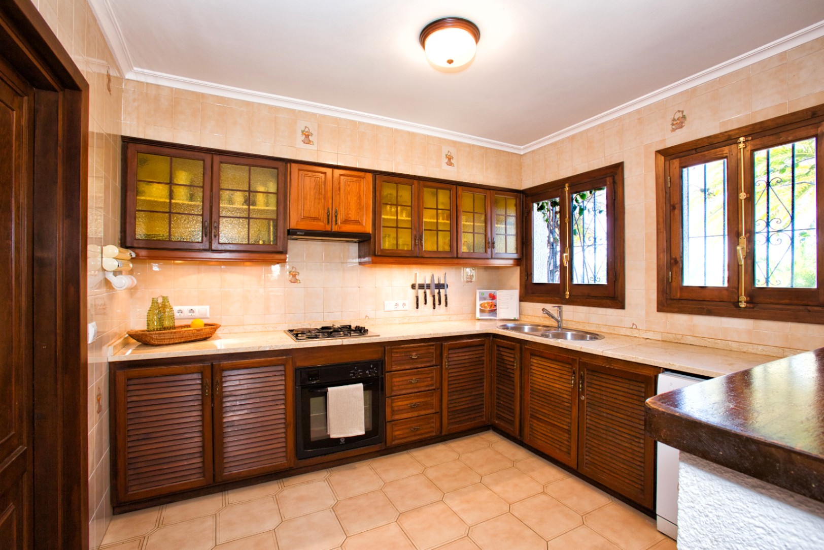Vrijstaande villa met zeezicht te koop in Benissa