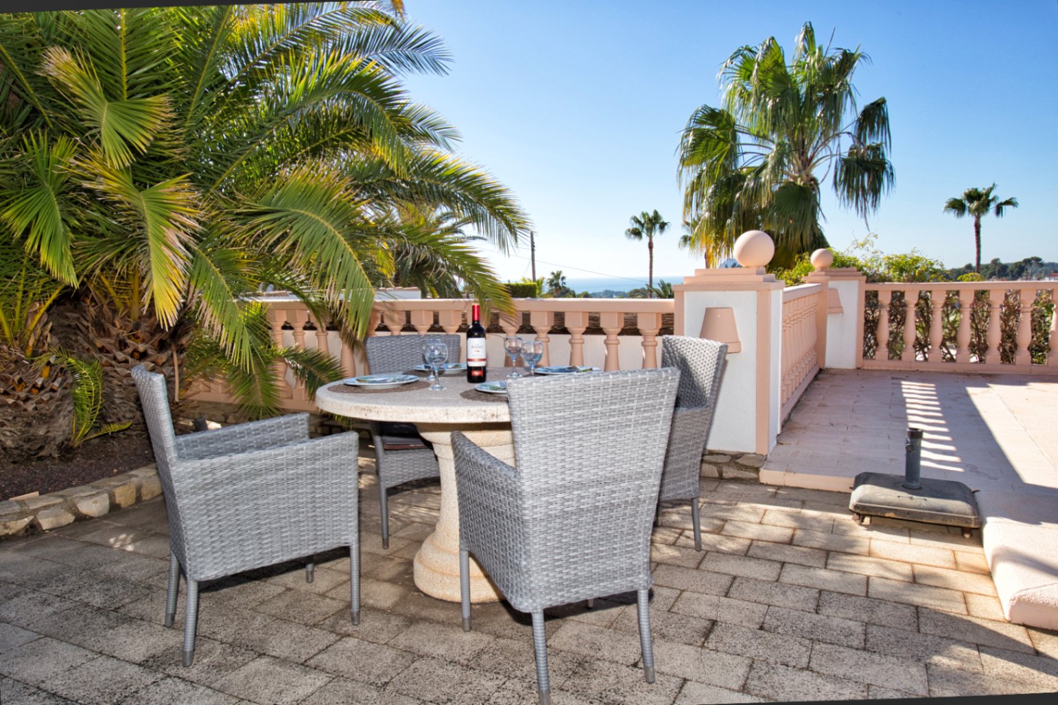 Vrijstaande villa met zeezicht te koop in Benissa