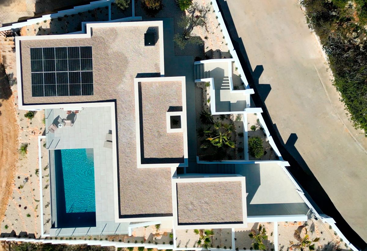 Luxe Nieuwbouw Villa met zeezicht te koop in Benitachell