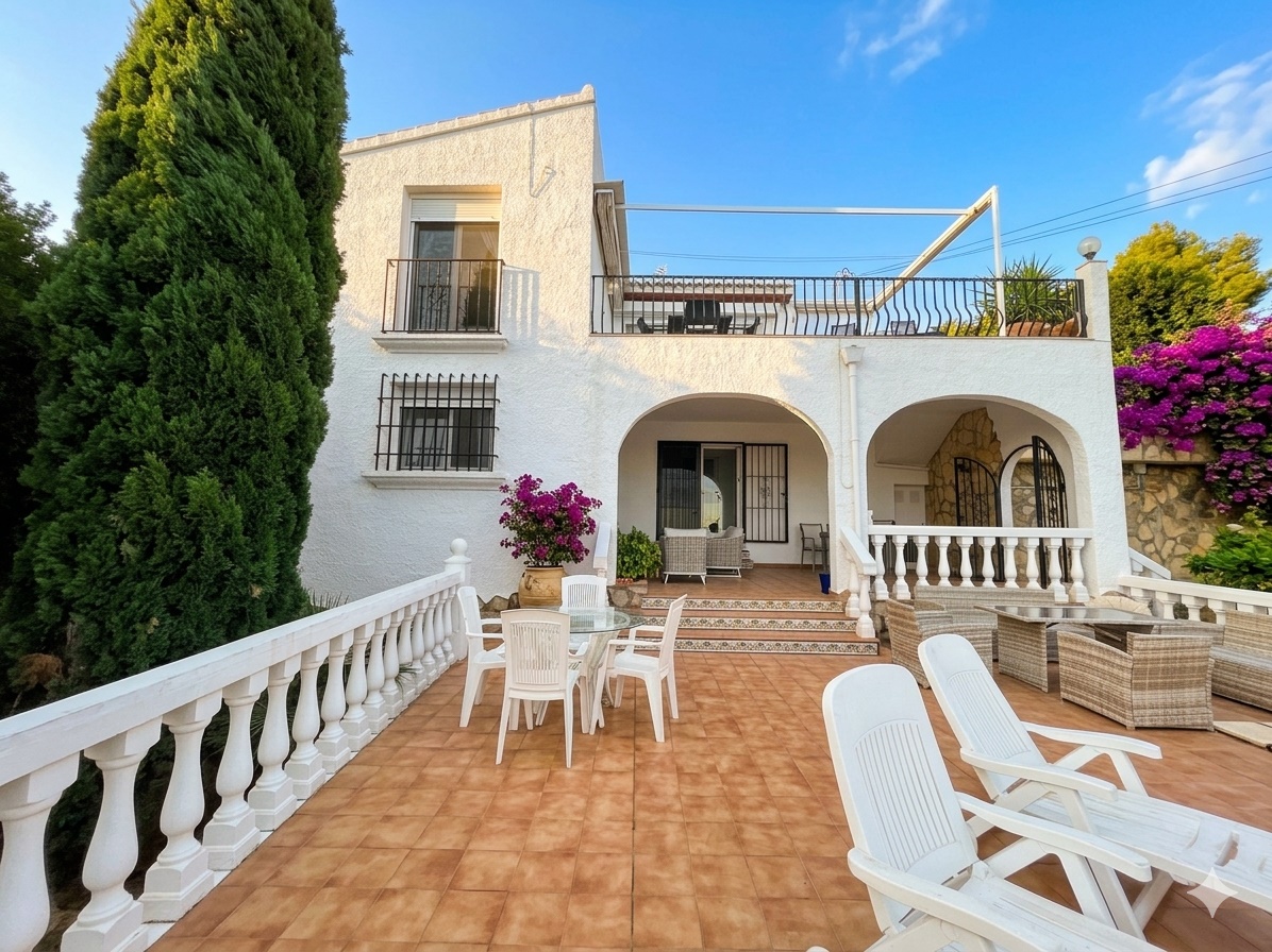 Villa te koop in Pego
