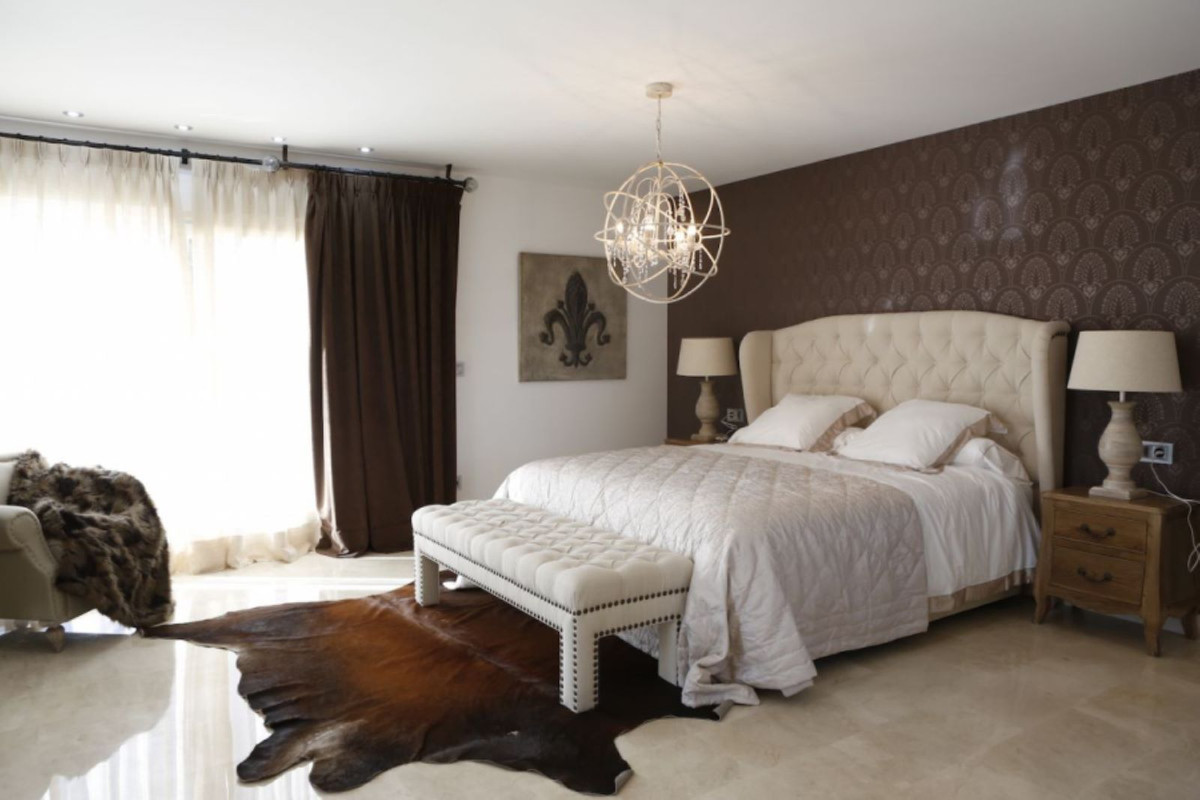 Luxe villa met twee verdiepingen en zeezicht in Benissa
