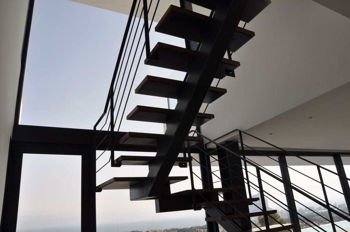 Instapklare moderne luxe villa met panoramisch zeezicht in Benissa