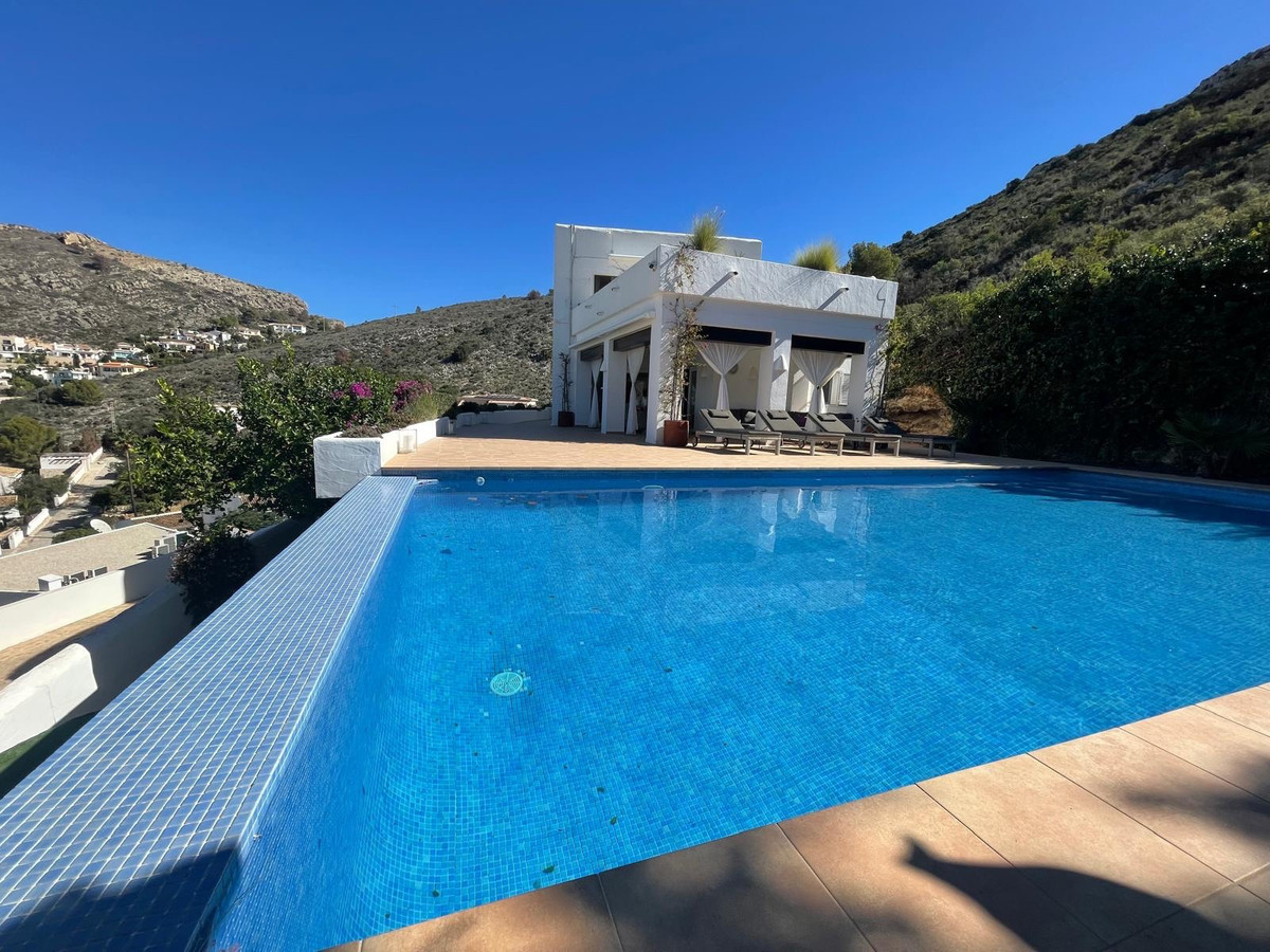Villa te koop in Teulada