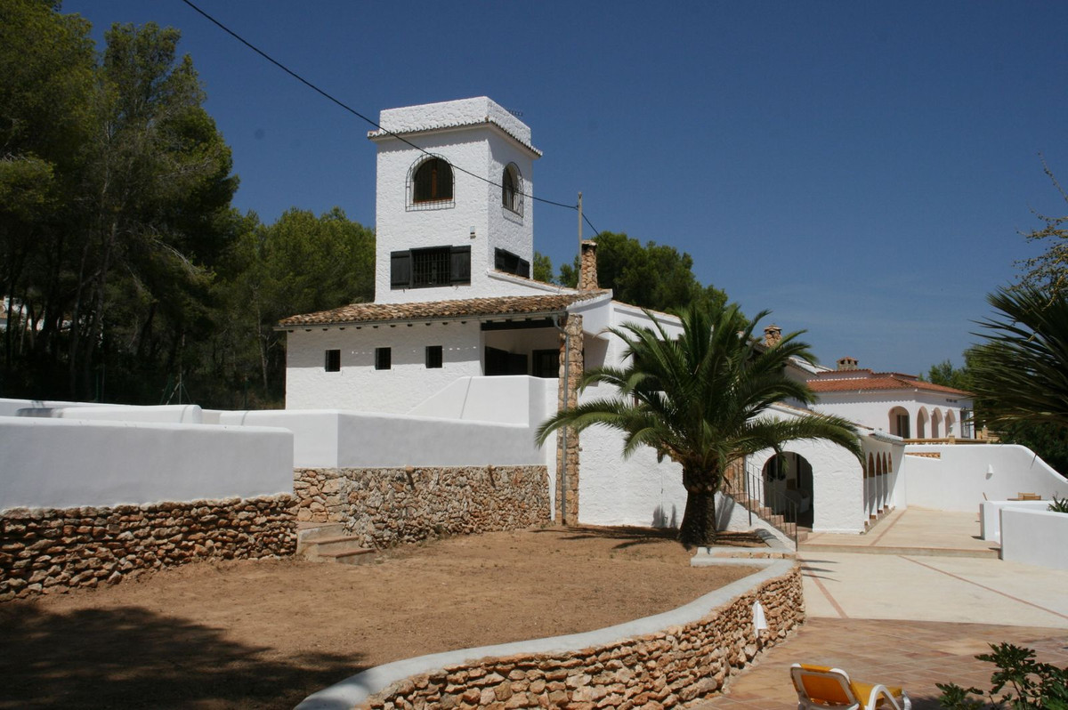 Mediterrane villa met zeezicht op een toplocatie in Benissa