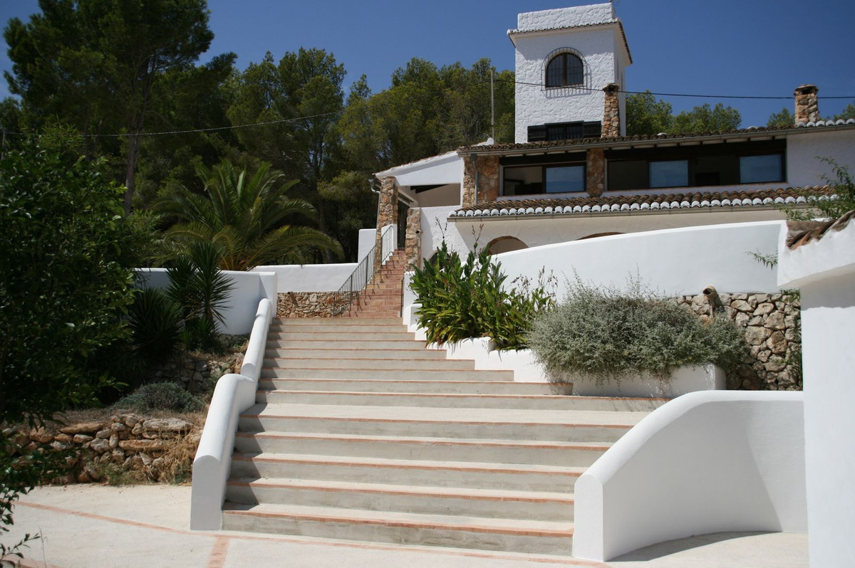 Mediterrane villa met zeezicht op een toplocatie in Benissa