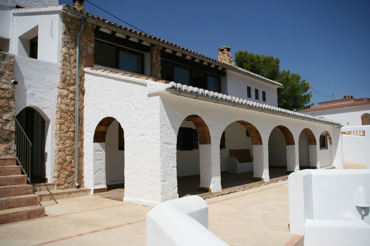 Mediterrane villa met zeezicht op een toplocatie in Benissa