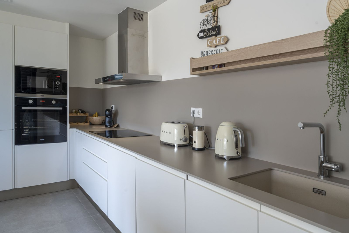 Instapklaar modern nieuwbouwappartement in Javea