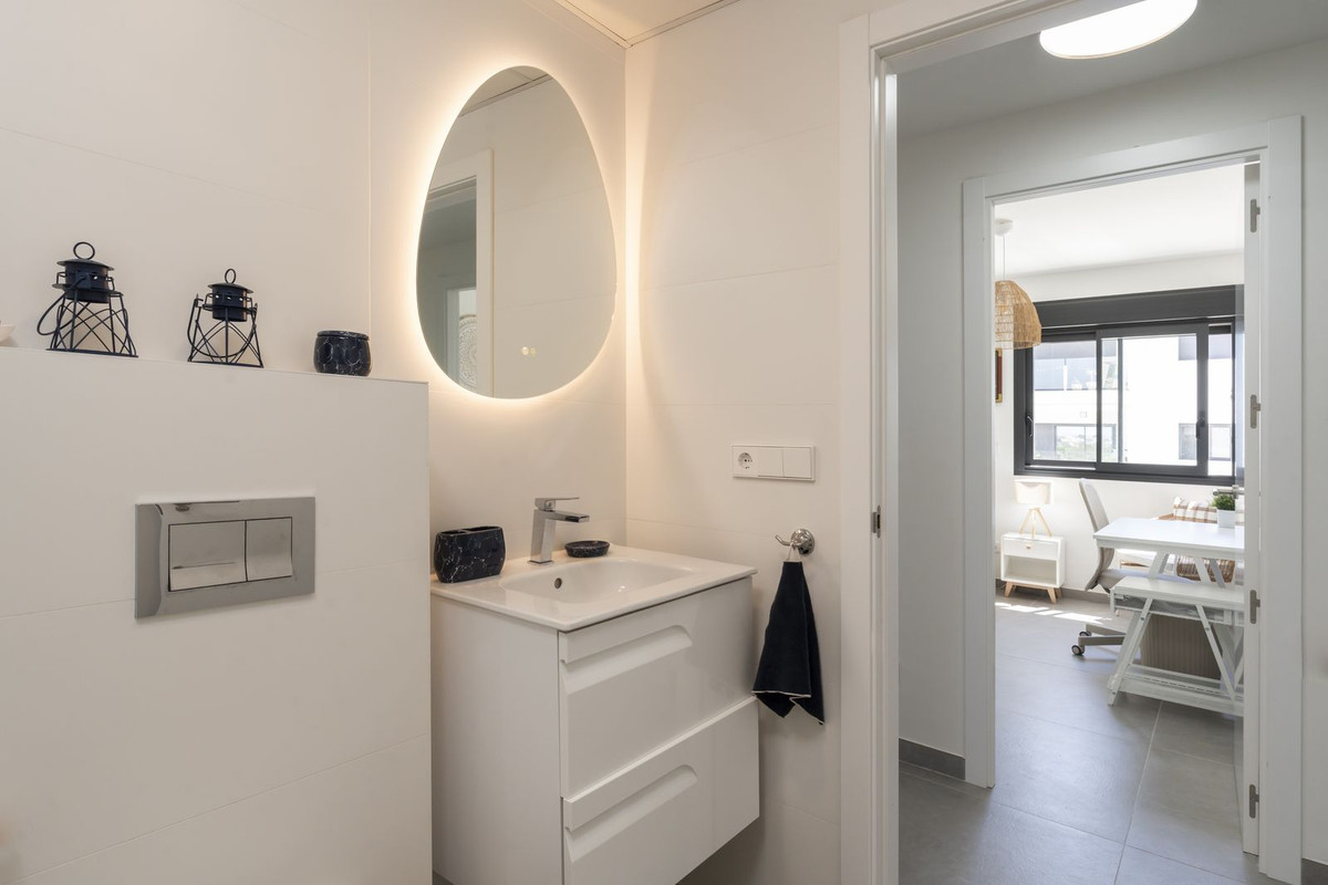 Instapklaar modern nieuwbouwappartement in Javea