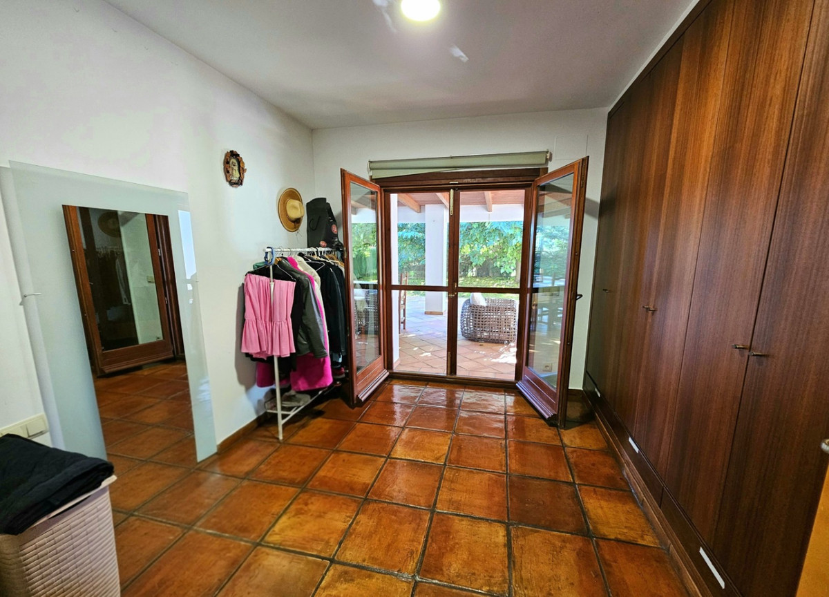 DP-07-R5261407-15 Unieke villa op een enorm perceel in Ondara (Denia)
