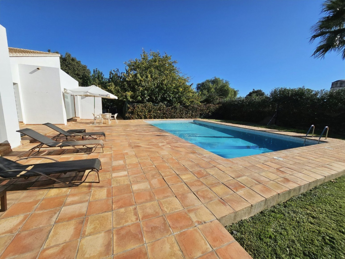 DP-07-R5261407-25 Unieke villa op een enorm perceel in Ondara (Denia)