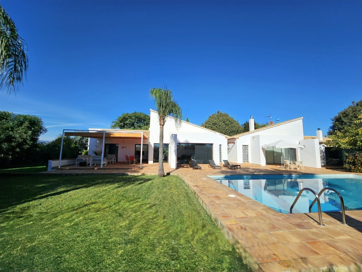 DP-07-R5261407-26 Unieke villa op een enorm perceel in Ondara (Denia)
