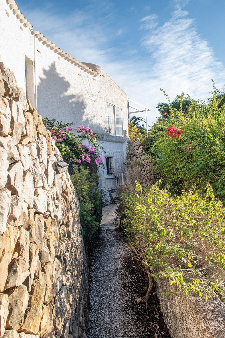 Villa met gastenverblijf op loopafstand van het strand in Javea