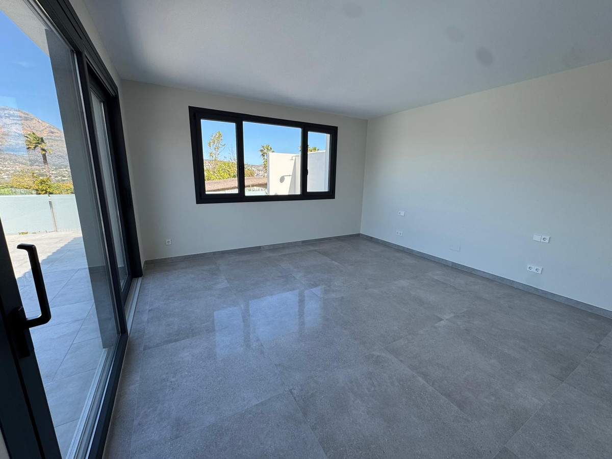 Nieuwbouw villa met uitzicht te koop in Javea