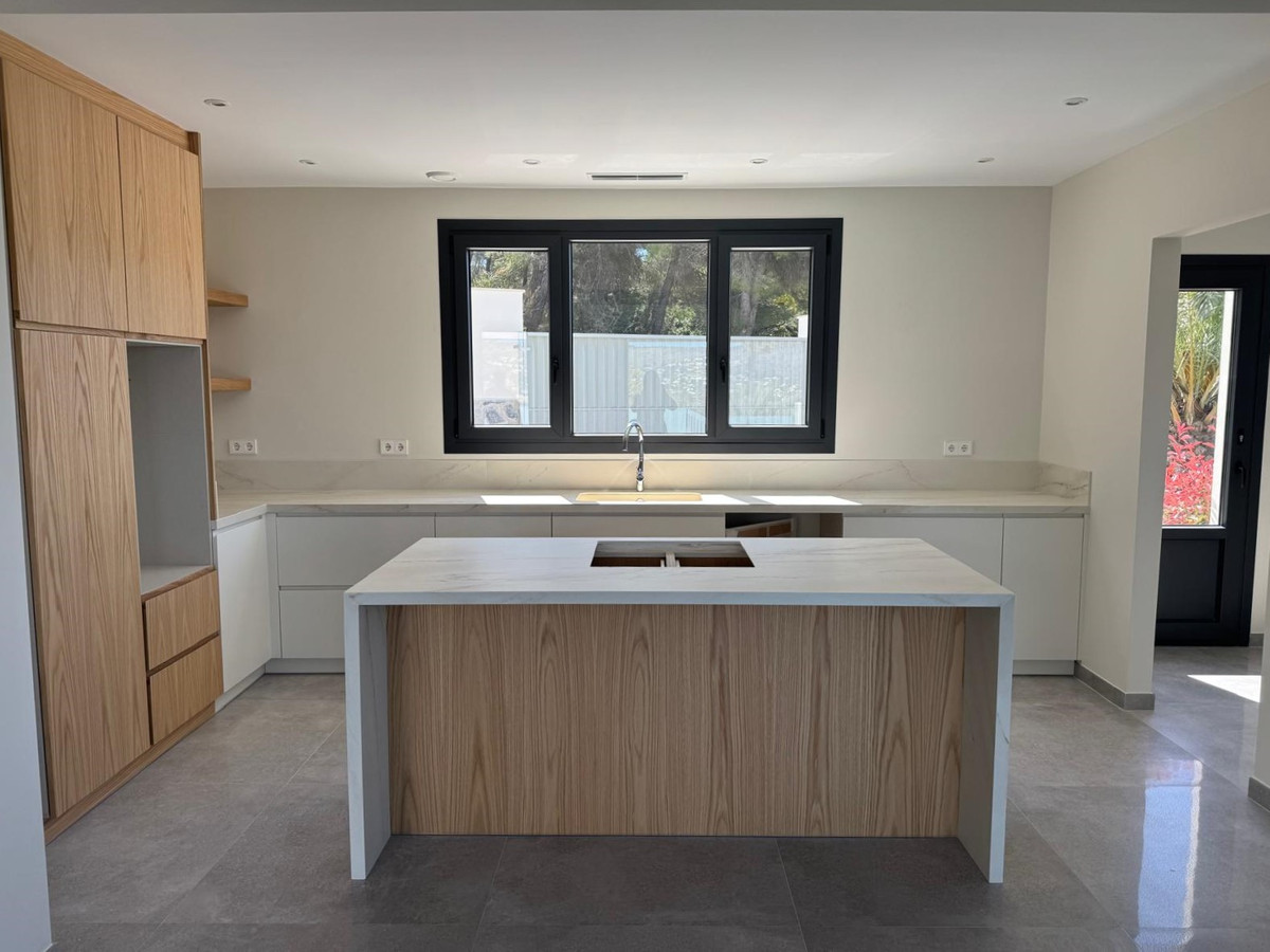 Nieuwbouw villa met uitzicht te koop in Javea
