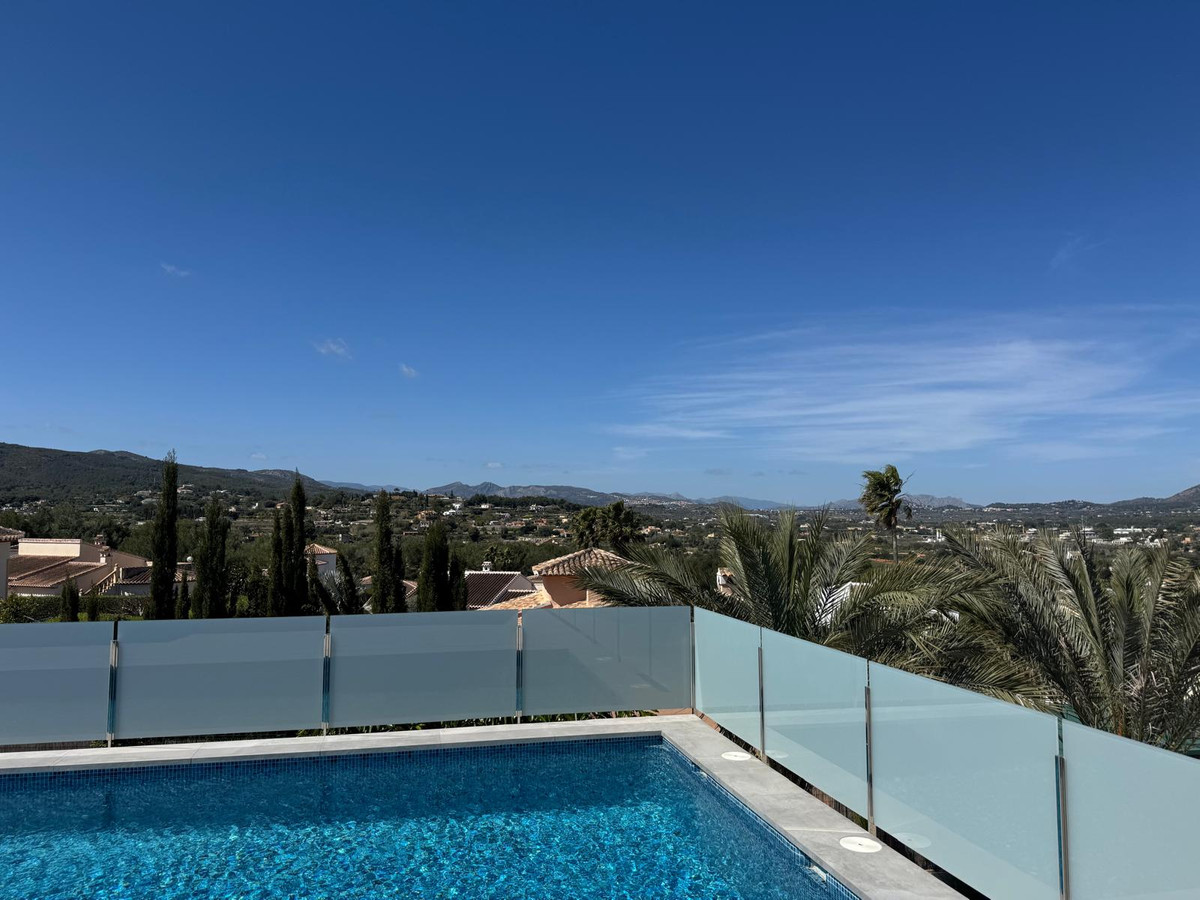 Nieuwbouw villa met uitzicht te koop in Javea