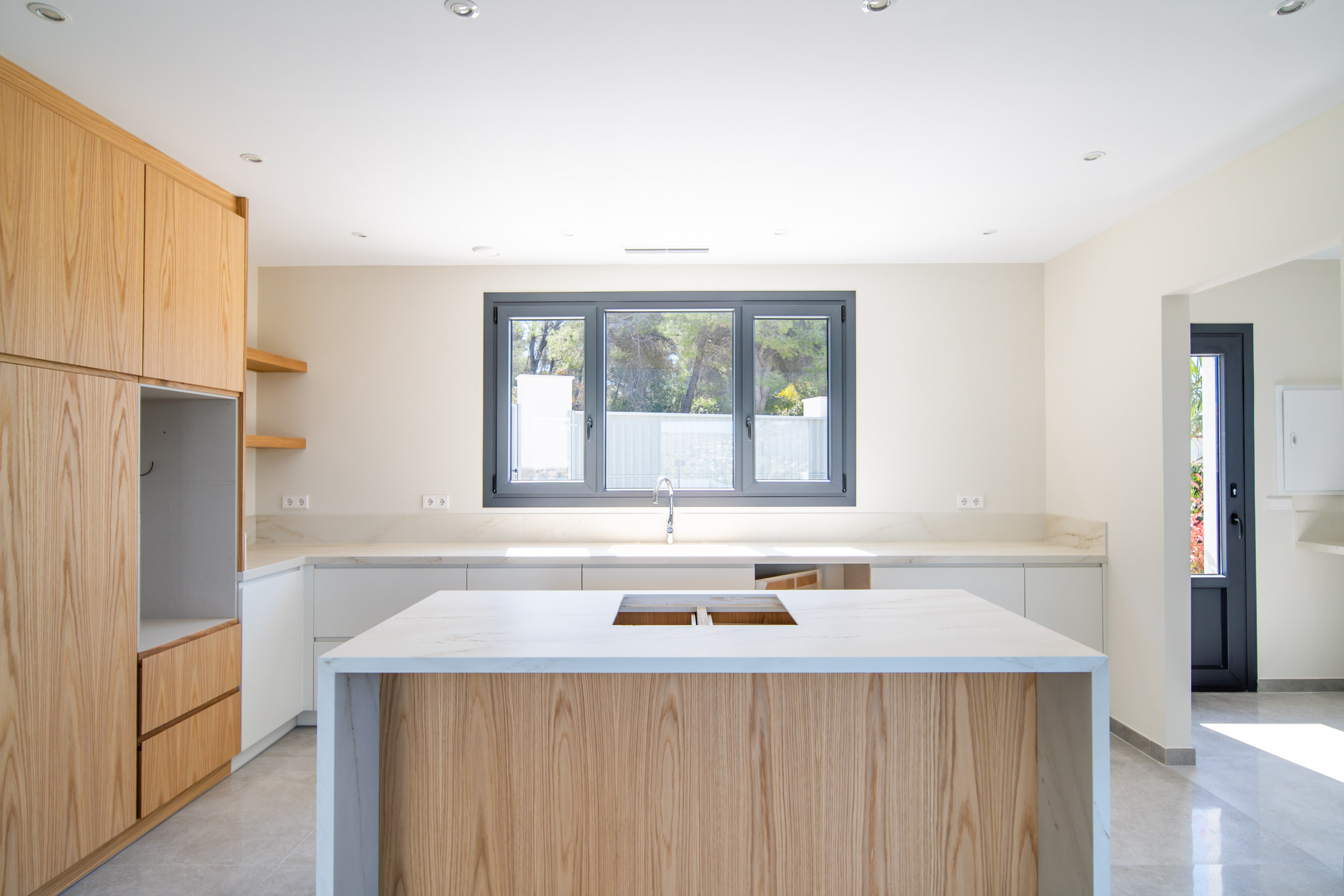 Instapklare nieuw villa te koop in Javea