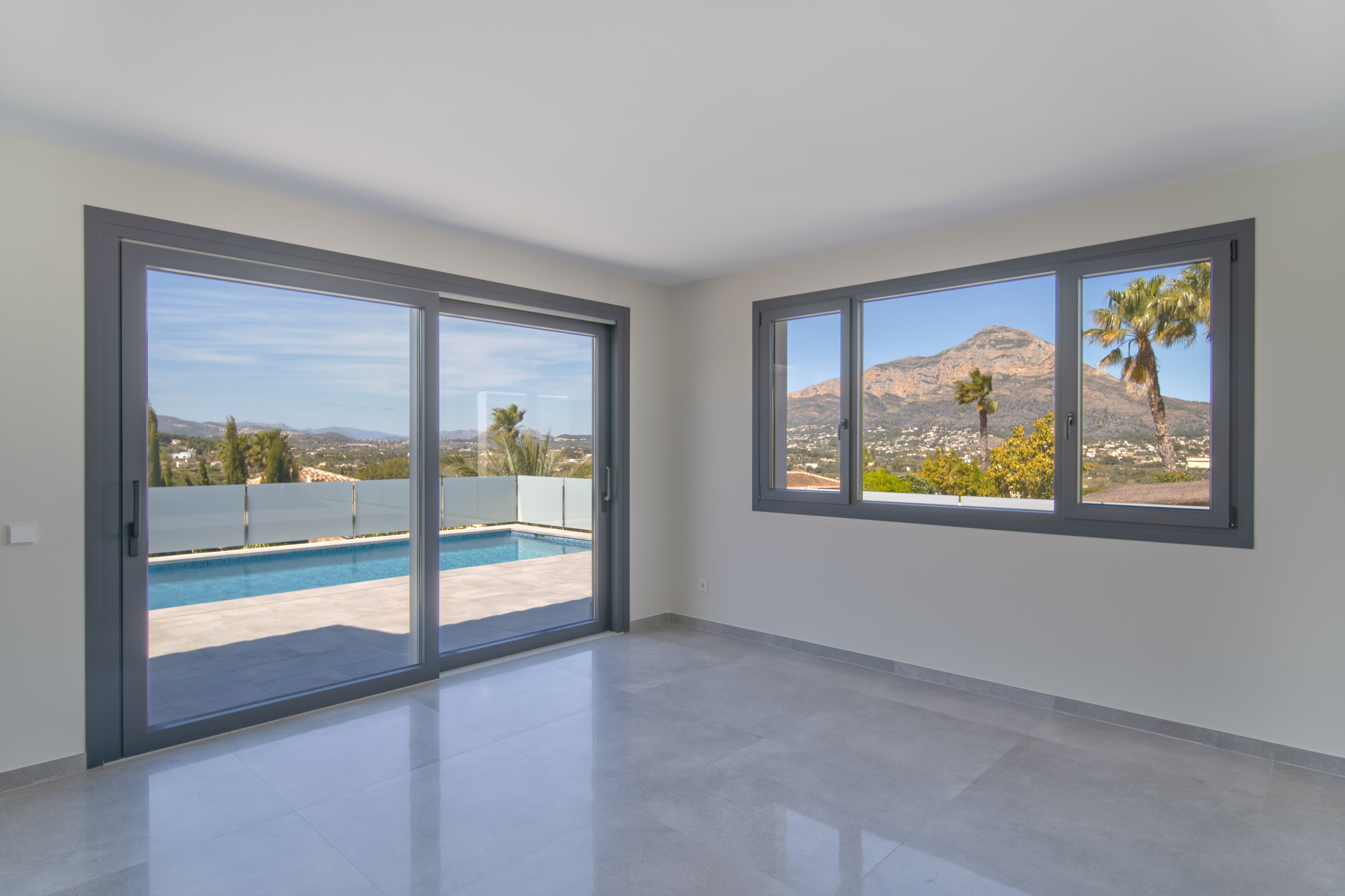 Instapklare nieuw villa te koop in Javea