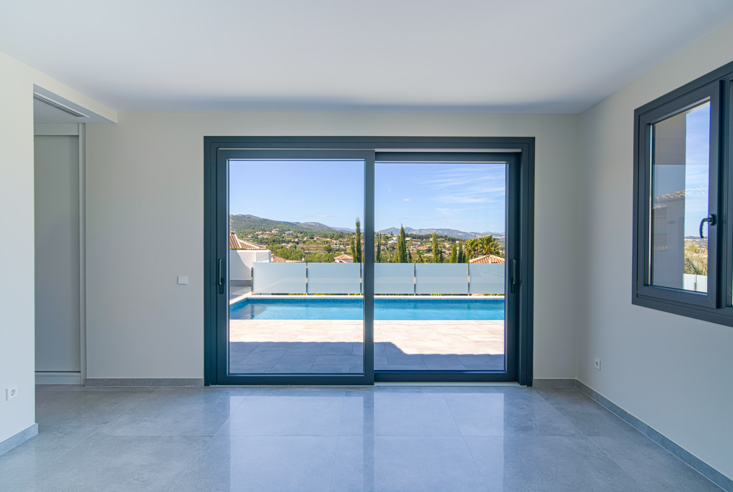 Instapklare nieuw villa te koop in Javea