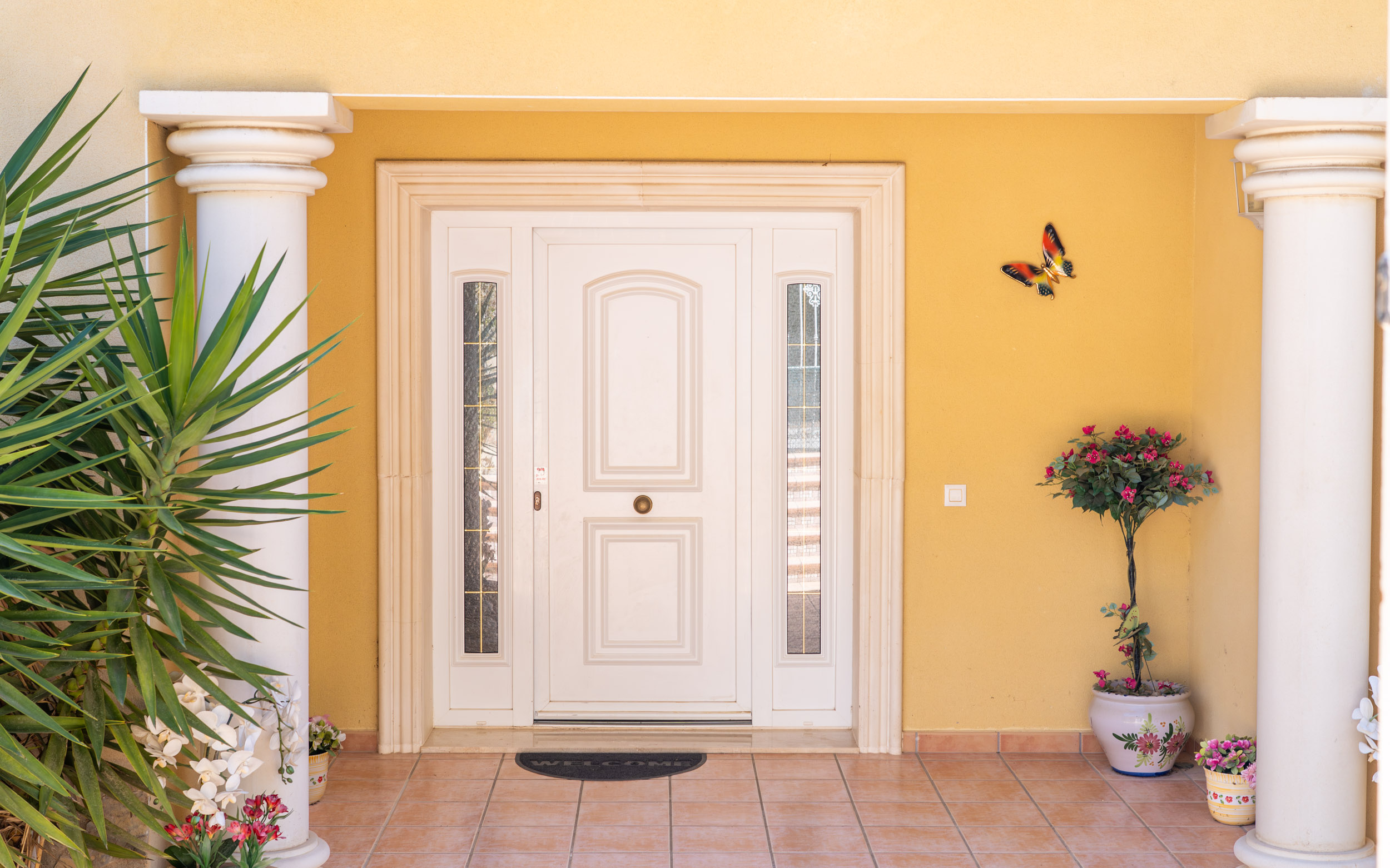 Ruime villa met gastenverblijf te koop in Javea