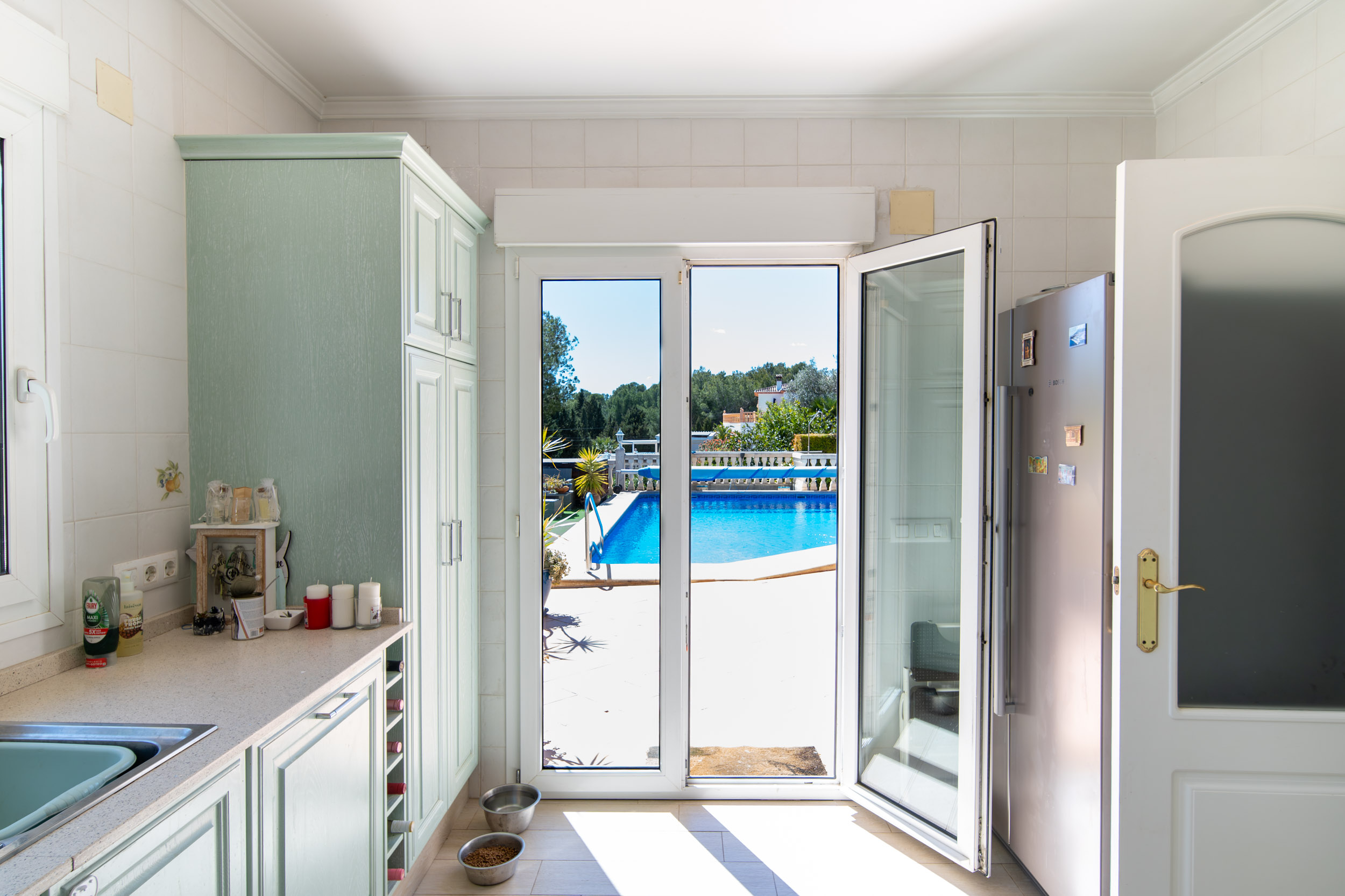 Ruime villa met gastenverblijf te koop in Javea